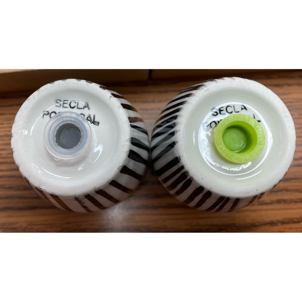Vintage Secla Black & White Drum Style Salt & Pepper Shakers Portugal - Picture 7 of 15